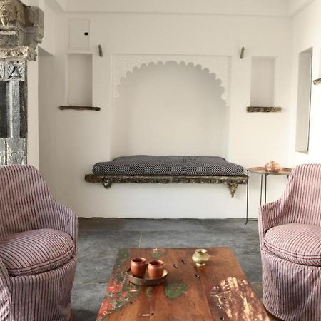Little Garden Guest House Udaipur Exterior photo