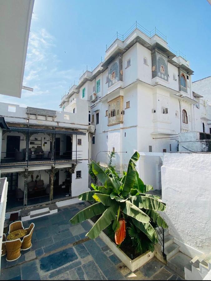 Little Garden Guest House Udaipur Exterior photo